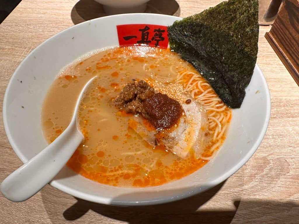 【台北信義區拉麵】一真亭ラーメン|北醫附近的道地九州拉麵店 辣味豚骨拉麵-$ 220