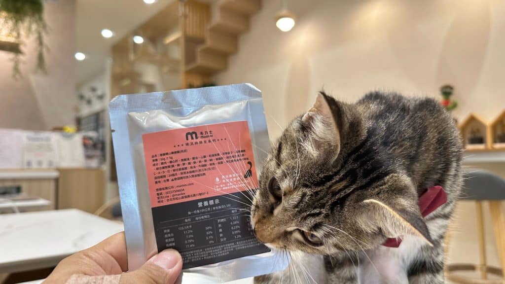毛利士貓咪主食餐包，昆布魩仔魚燉雞（肉絲）