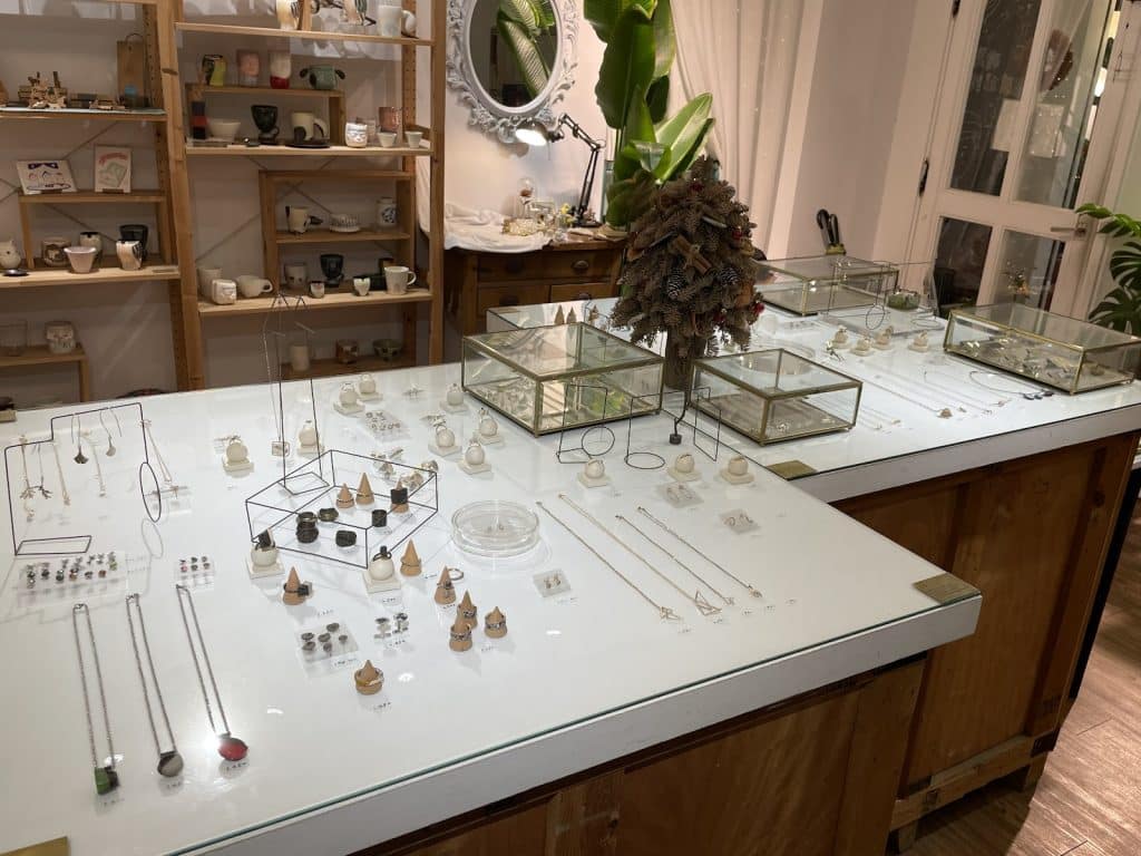 七柒金工商品展示區