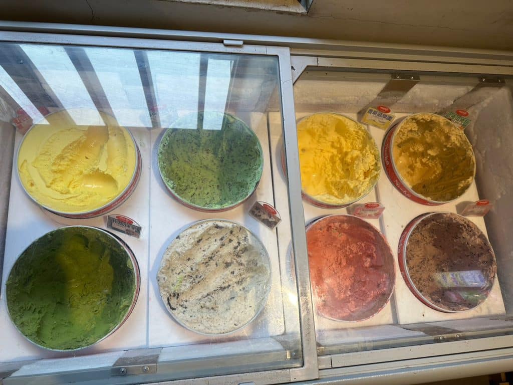 對馬涮涮屋彰化店|主打平價高級肉品海鮮,菜盤自助吃到飽,旁邊就有停車場超方便 彰化 對馬涮涮屋彰化店|小編餐點-7
