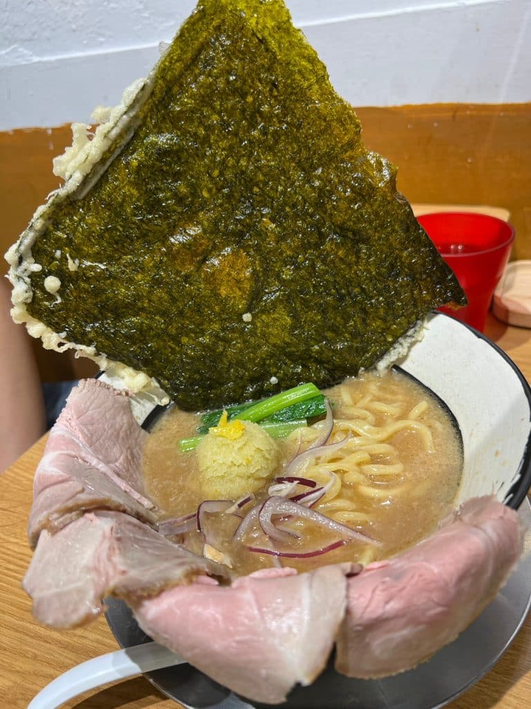 京都柚子豚骨拉麵研究中心 開箱評價|酥炸海苔天婦羅|金黃色清香柚子拉麵 台北中山區拉麵 京都柚子豚骨拉麵研究中心-中山本店-實際走訪真心話-2