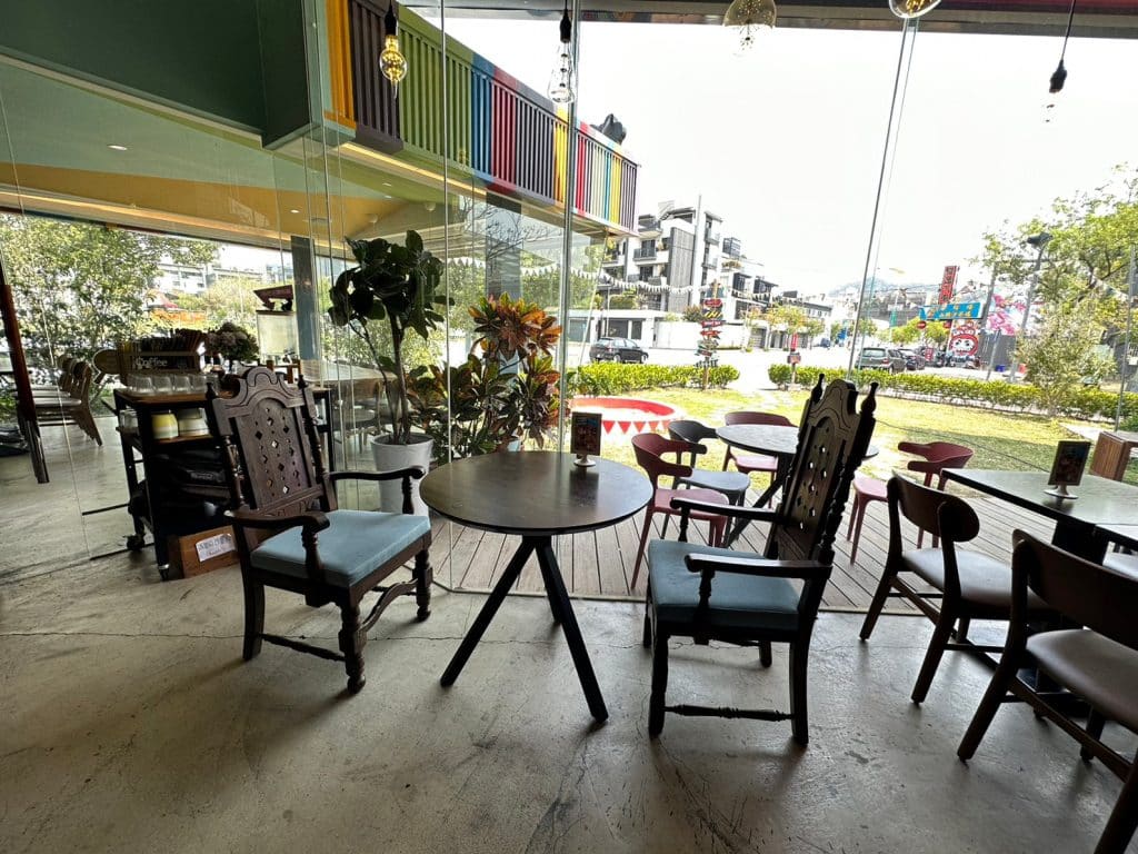 奶油河馬家庭餐廳 開箱評價|馬戲團風格餐廳|慶生抓周派對聚餐推薦 台中北屯餐廳 北屯餐廳-奶油河馬家庭餐廳|店家內部與用餐環境-4