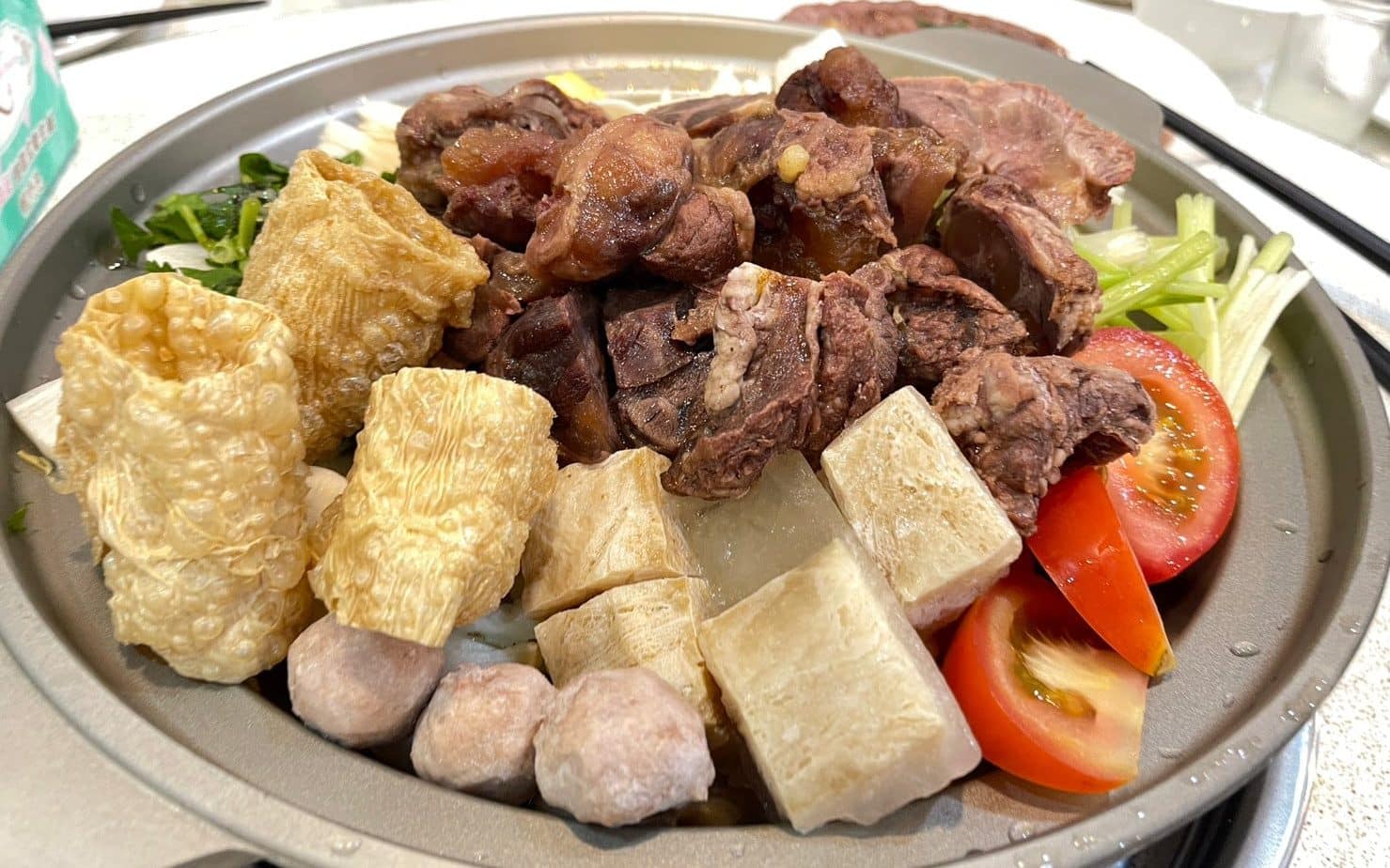 20間台中熱炒推薦|吃到飽、現撈海鮮、招牌螃蟹料理,台中內行人帶路!(2026最新版) 台中熱炒推薦-勳大牛肉爐