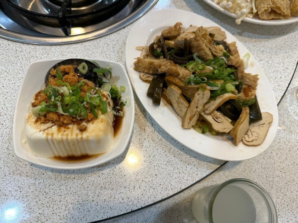 誠大牛肉爐餐點