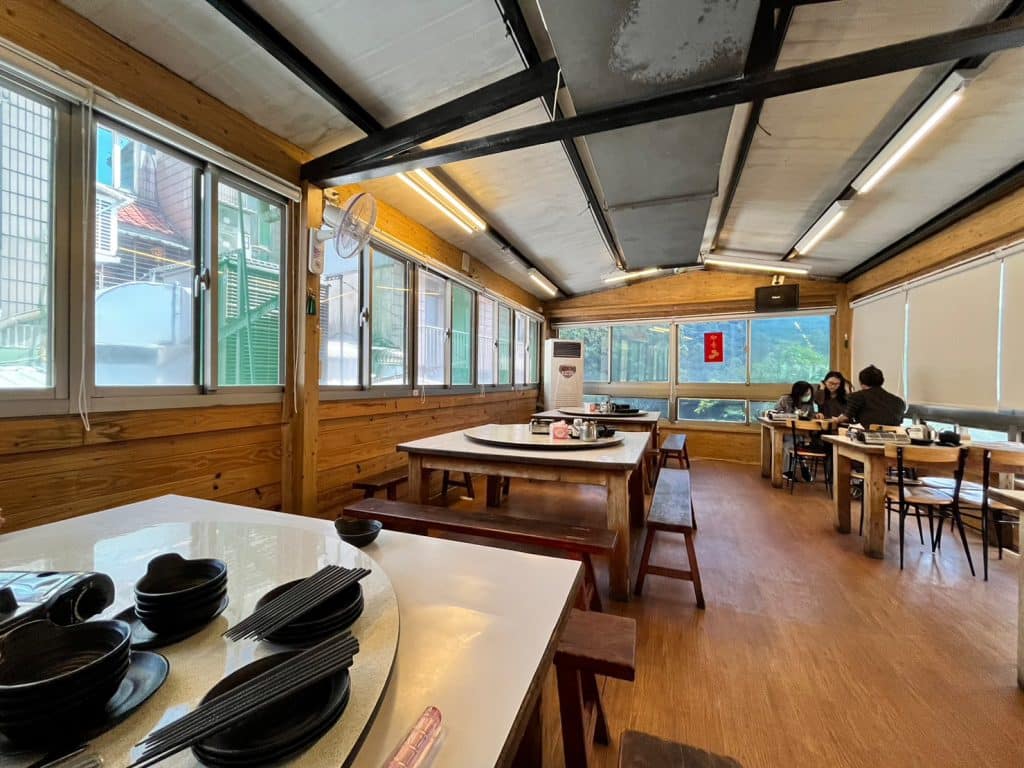【台北陽明山餐廳】松竹園|米其林必比登推薦土雞城|菜單、評論看這裡 松竹園|店家內部