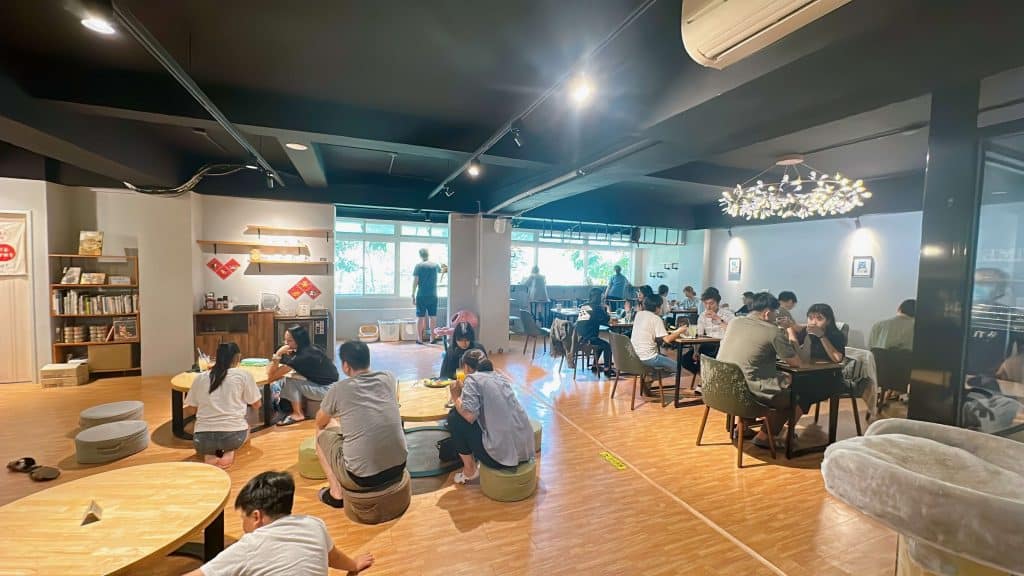 【公館咖啡廳】貓食光 Time With Cats評論、菜單|中途貓咪咖啡廳!享受被貓咪包圍的天堂咖啡廳 叮咚News|分享新奇與樂趣