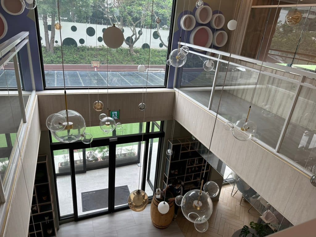 台中沙鹿親子餐廳|想窩11餐旅館|室內戶外遊戲區超好玩,充滿歡樂,菜單、評論、開箱一次看 叮咚News|分享新奇與樂趣
