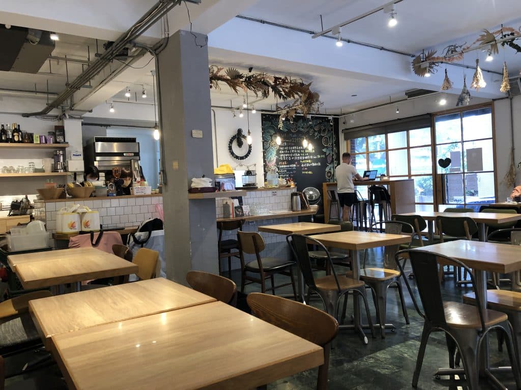 沐樂咖啡 開箱|隱身永康街巷弄中的文青小店 台北大安區咖啡廳 東門站咖啡廳 叮咚News|分享新奇與樂趣