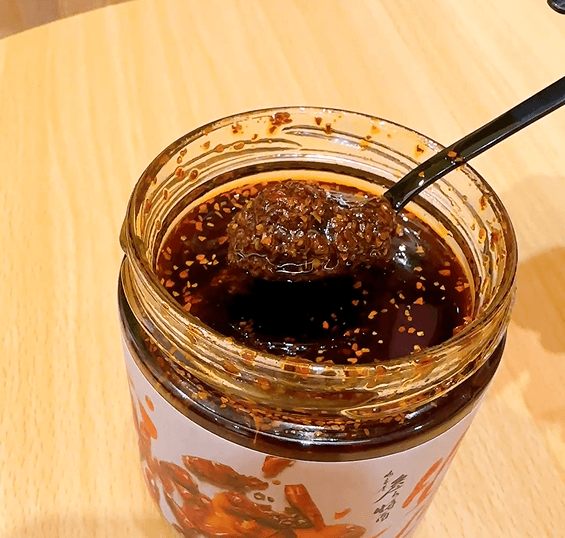 詹醬油潑辣子醬 開箱|評價、哪裡買?詹姆士所推出的超人氣辣椒醬! 叮咚News|分享新奇與樂趣