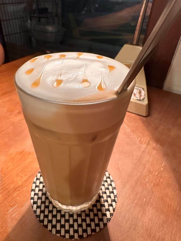喜鵲咖啡 開箱評價|菜單、評論,台大旁不限時咖啡廳推薦!公館咖啡廳 叮咚News|分享新奇與樂趣