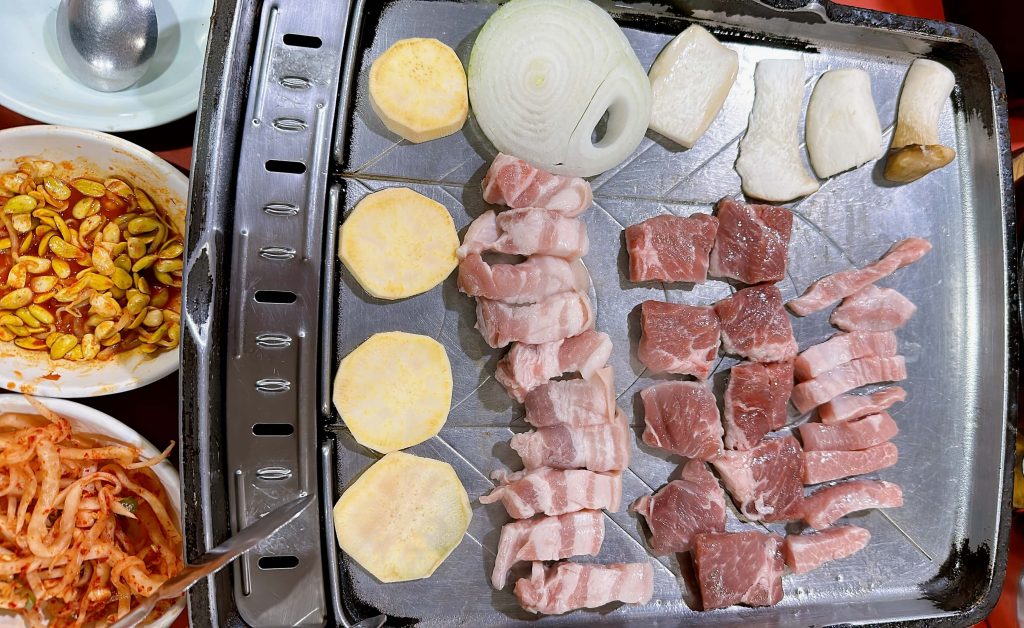 東輝韓食館 松舞梅烤肉