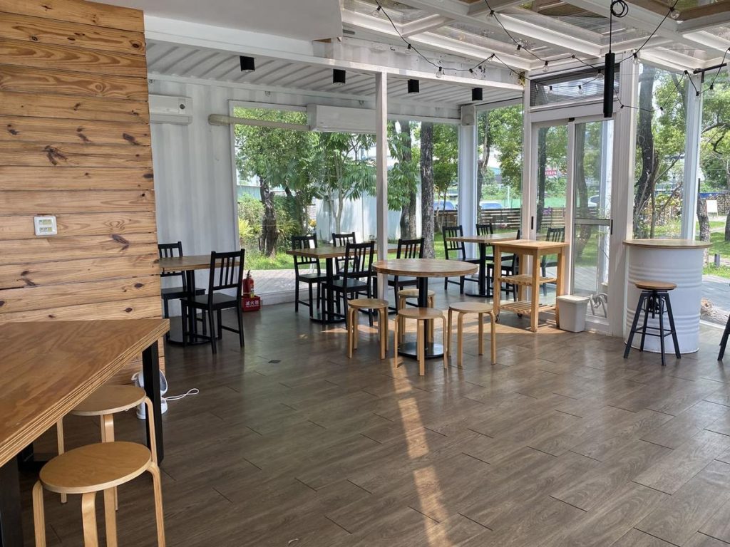 【台中親子餐廳推薦】推薦15家超好玩台中親子餐廳!小孩放電,媽媽放鬆! 台中親子餐廳推薦-窩草的日子