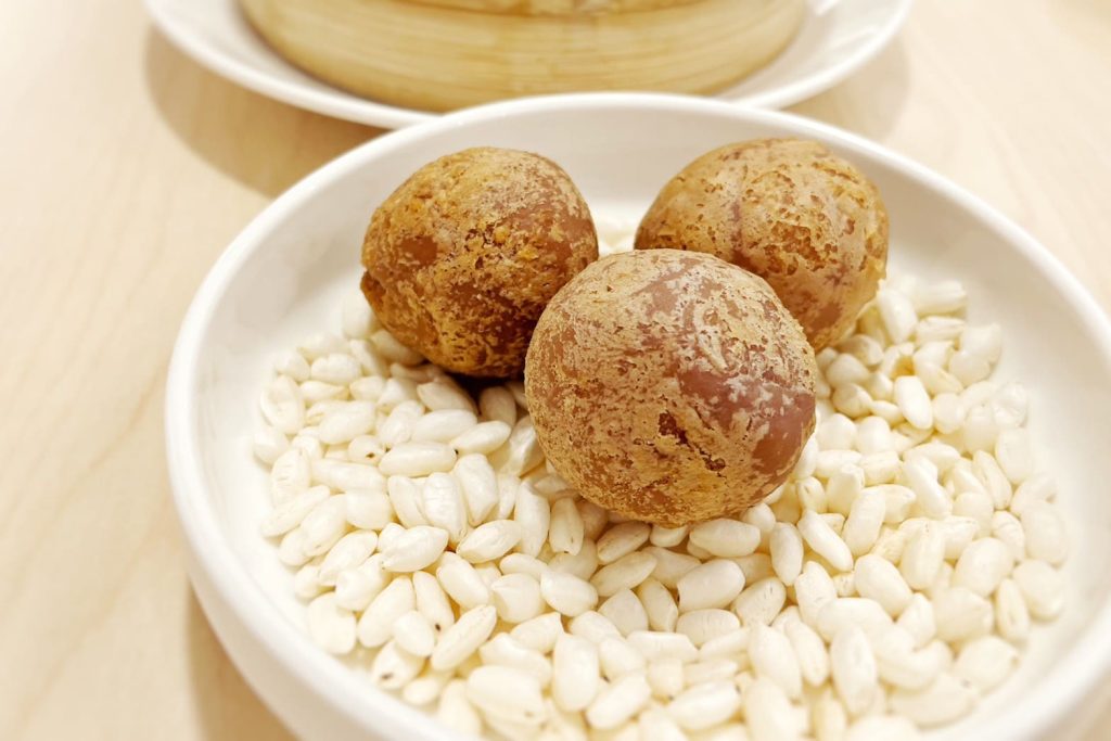 不葷主義茶餐廳 Veggienius 開箱|素食界的鼎泰豐進駐台北!台北素食 不葷主義茶餐廳Veggienius流沙芋妮球