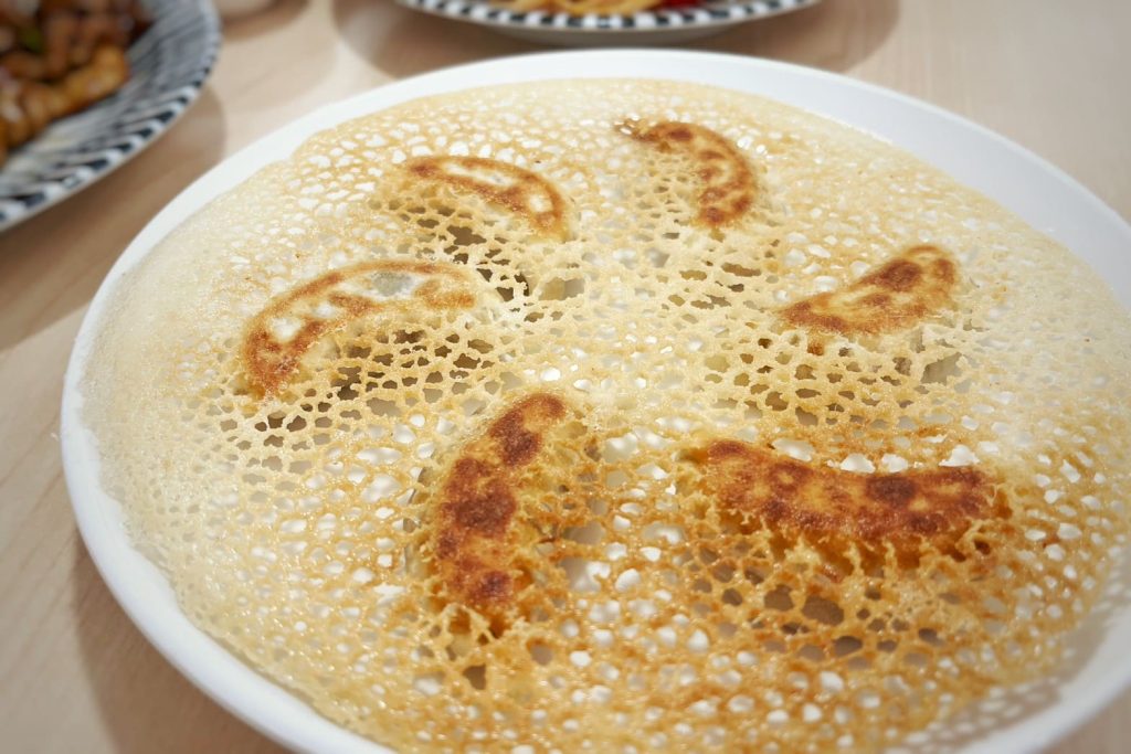 不葷主義茶餐廳 Veggienius 開箱|素食界的鼎泰豐進駐台北!台北素食 不葷主義茶餐廳Veggienius冰花鍋貼