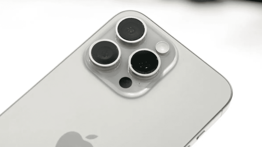 IPHONE 15 評價開箱 分析對比 ptt dcard IPHONE 15 PLUS IPHONE 15 PRO IPHONE 15 PRO MAX IPHONE 15 價格與功能 IPHONE 15動態島 IPHONE 15續航力 電池電量 螢幕 大小 照相相機