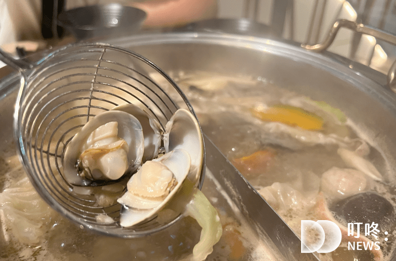 沐澤鍋物|開箱東區火鍋,石頭火鍋、海鮮痛風鍋、酸菜白肉、麻辣鍋、藥膳鍋等8種湯底 (味道仍有改善空間,詳見內文) 就在微風廣場和遠東SOGO附近,忠孝復興敦化捷運站 台北大安區東區火鍋 忠孝復興忠孝敦化SODO微風廣場附近的餐廳美食 沐澤鍋物
