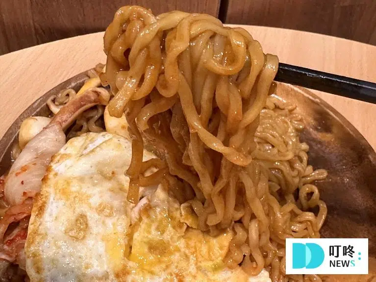 辣雞肉鐵板炒麵｜起司風味