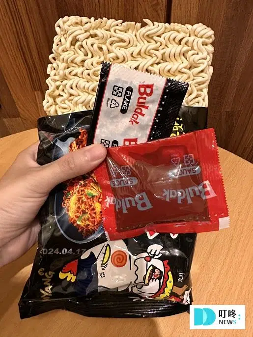 韓國辣雞麵包裝