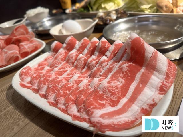 川田涮涮鍋|交通、菜單、評價,超完整懶人包!霜淇淋吃到飽的平價火鍋!交通、菜單、評價,超完整懶人包! 川田涮涮鍋沙朗