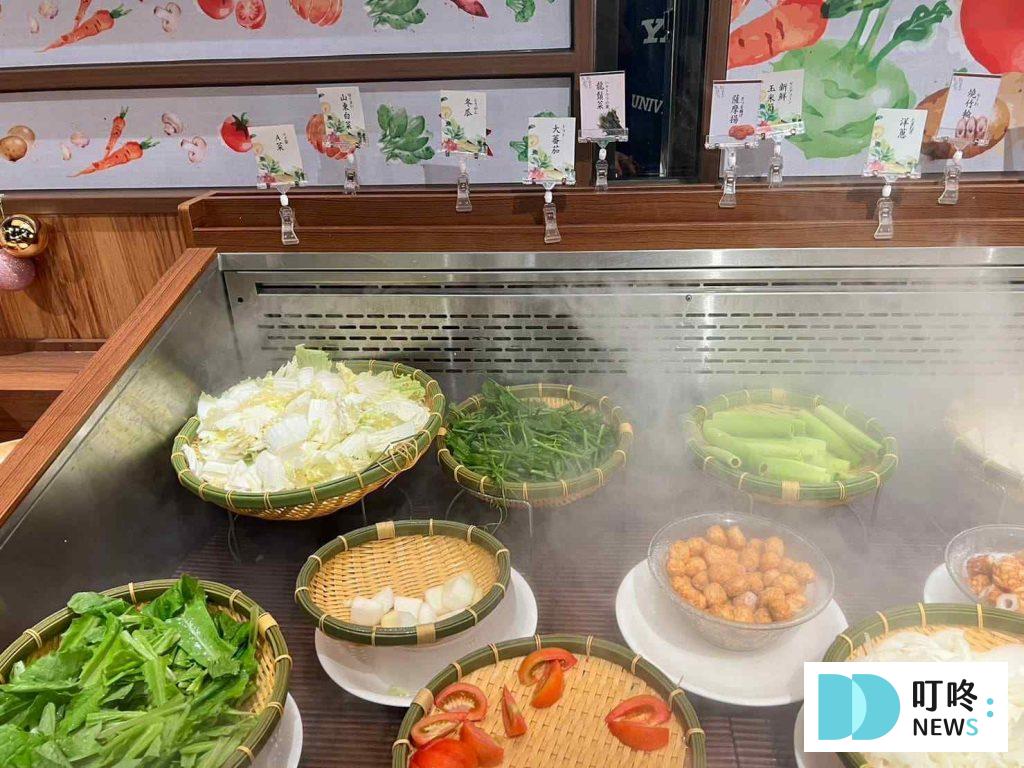 涮乃葉火鍋|評價、訂位、菜單、價格,高cp值涮涮鍋一吃就愛上! 涮乃葉|蔬菜自助區