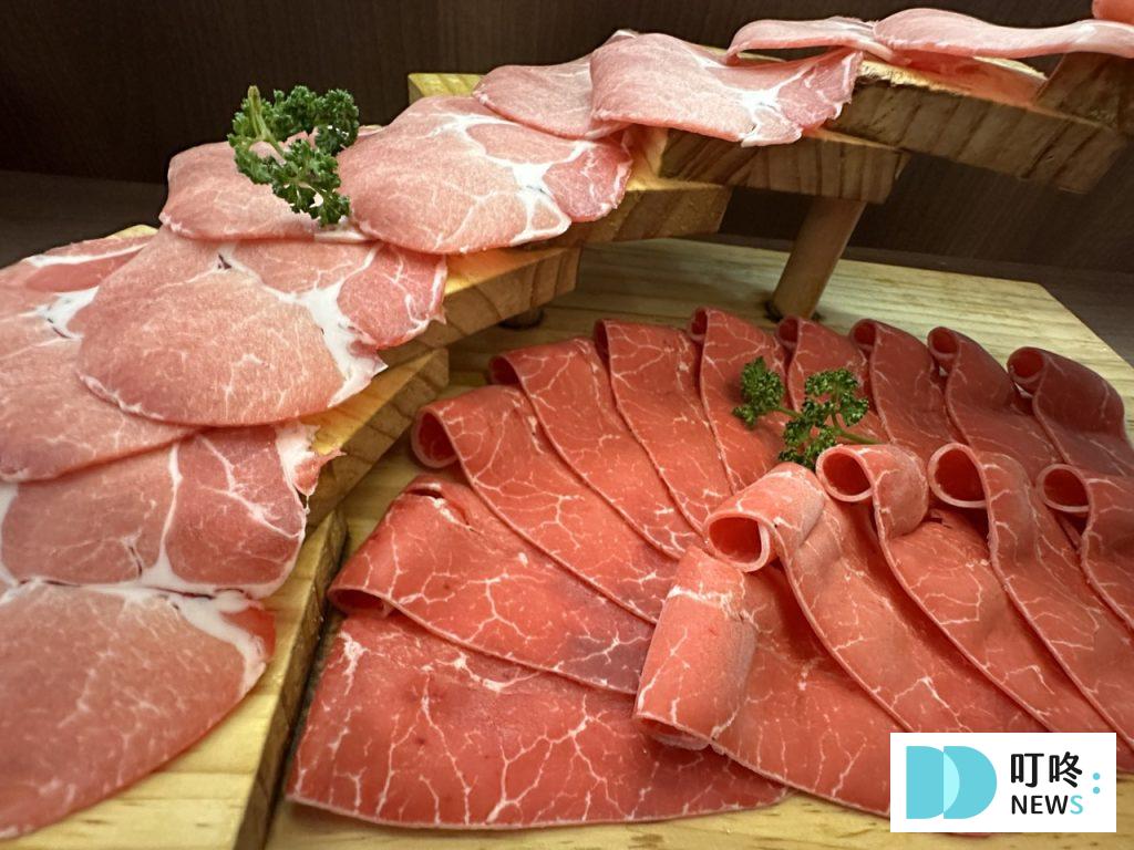 初殿鍋物|開箱評價、菜單、價格、交通、招牌牛奶鍋必點、魯肉飯超級好吃、中和必去火鍋店! 初殿鍋物_嫩煎牛肉