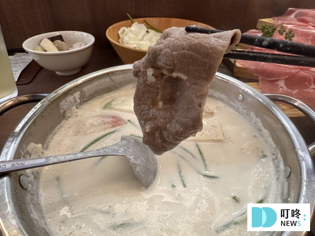 初殿鍋物|開箱評價、菜單、價格、交通、招牌牛奶鍋必點、魯肉飯超級好吃、中和必去火鍋店! 初殿鍋物_嫩煎牛肉川燙