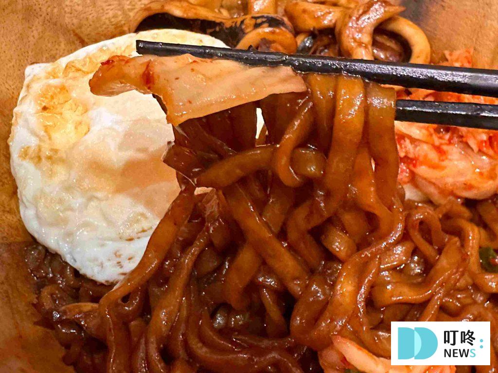 炸王炸醬麵_泡菜