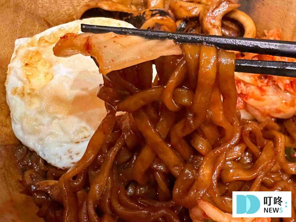 炸王炸醬麵_泡菜