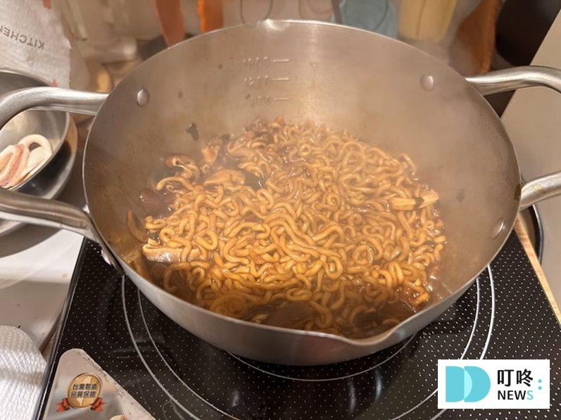 浣熊炸醬烹煮
