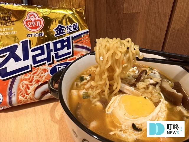 不倒翁泡麵金拉麵麵體