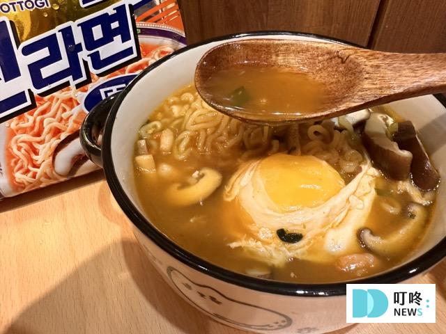 不倒翁泡麵金拉麵湯頭