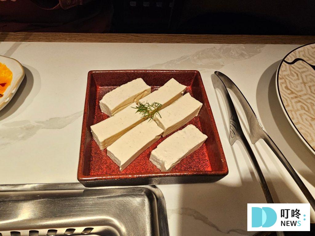 緋花重慶火鍋｜臭豆腐