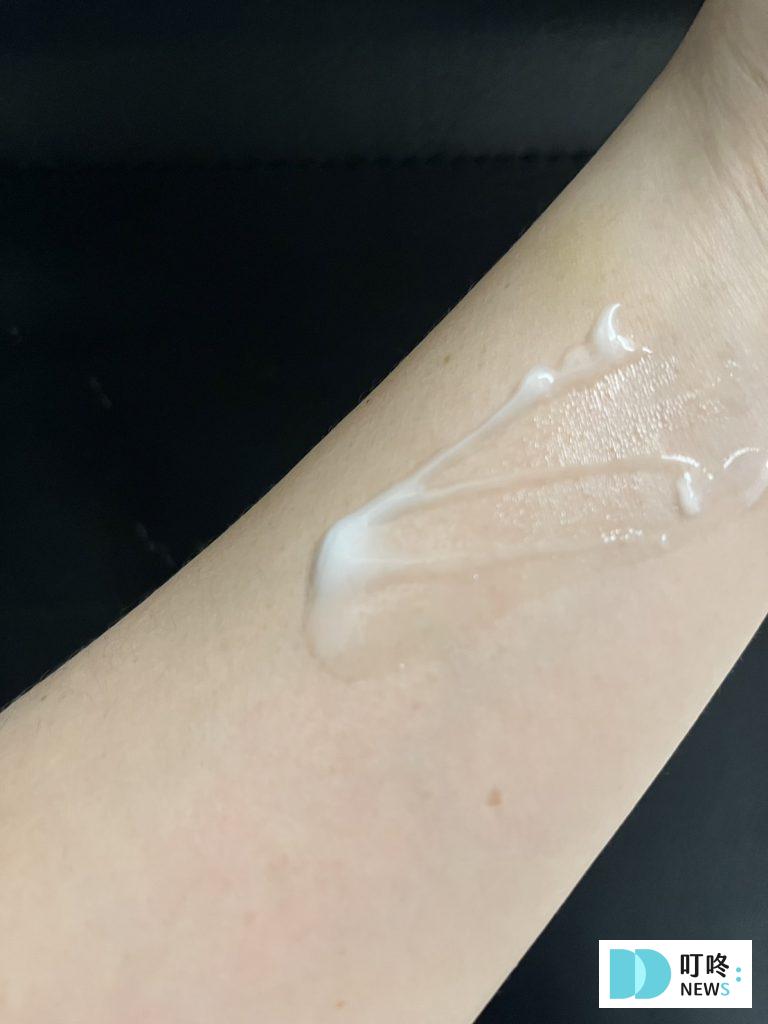 AHC超能玻尿酸保濕肌亮乳液｜使用心得與評價