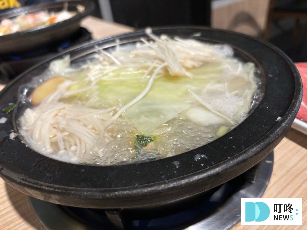 狂一鍋│訂位、菜單、評價:10多款台式火鍋湯底,桌邊火焰秀!蔬菜、火鍋料、飲料、霜淇淋吃到飽 新北三峽 狂一鍋