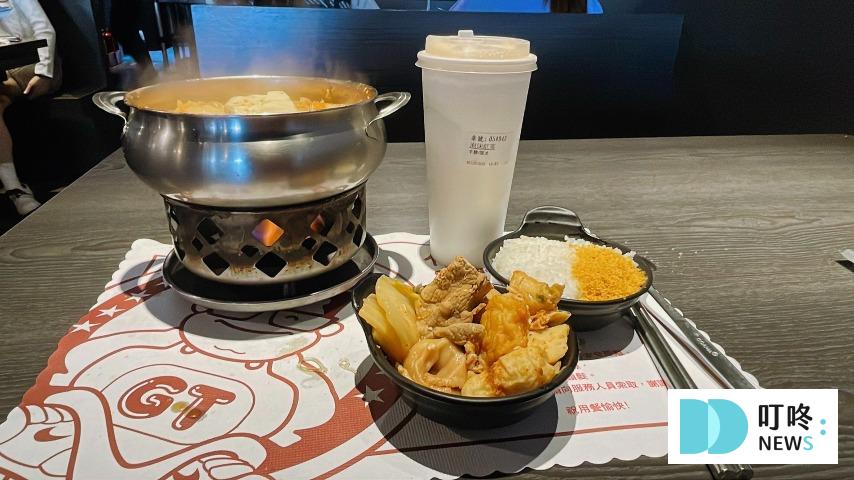 偈亭泡菜鍋|評論、菜單特製火鍋肉片、正宗泡沫紅茶,火鍋料多到滿出來,外帶一鍋抵兩鍋!台中太平區火鍋推薦 偈亭泡菜鍋