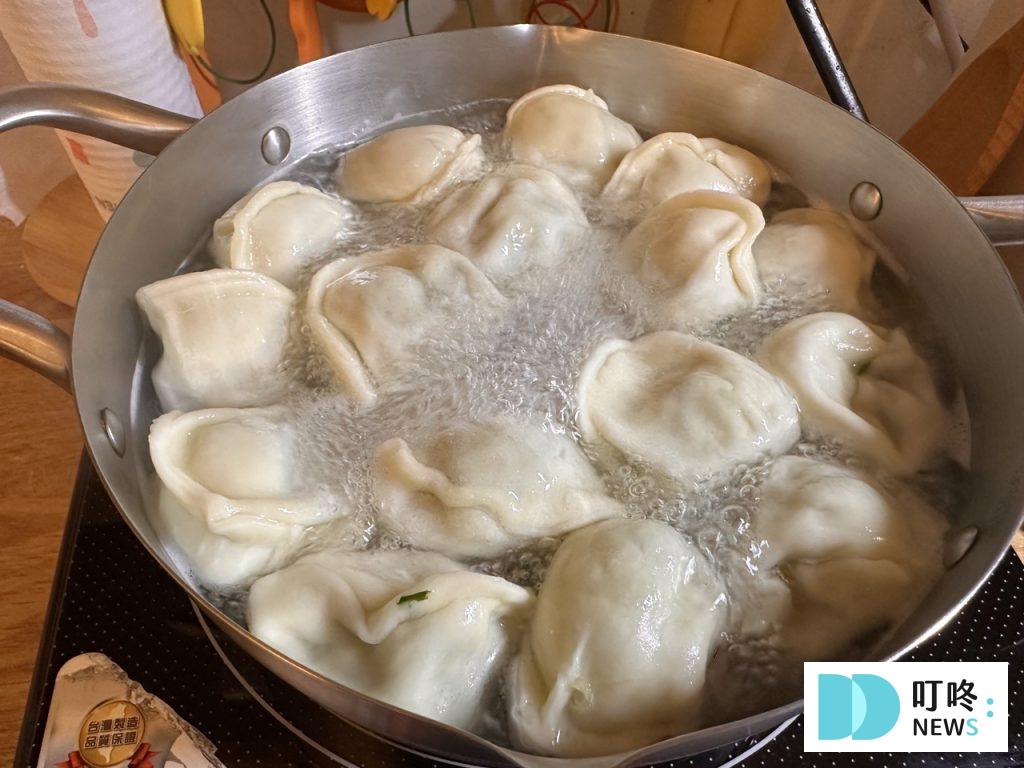 東門興記水餃-煮沸