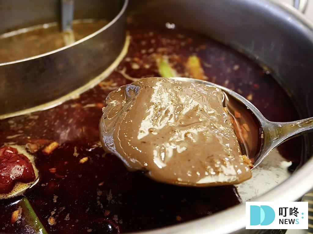 呷哺呷哺_麻辣鴨血