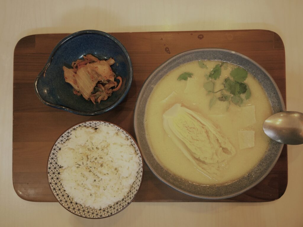 ➤ 鹹蛋超人豆腐煲 $300