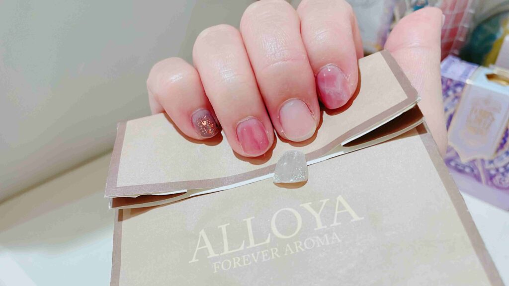 ALLOYA愛若雅光療卸甲方式