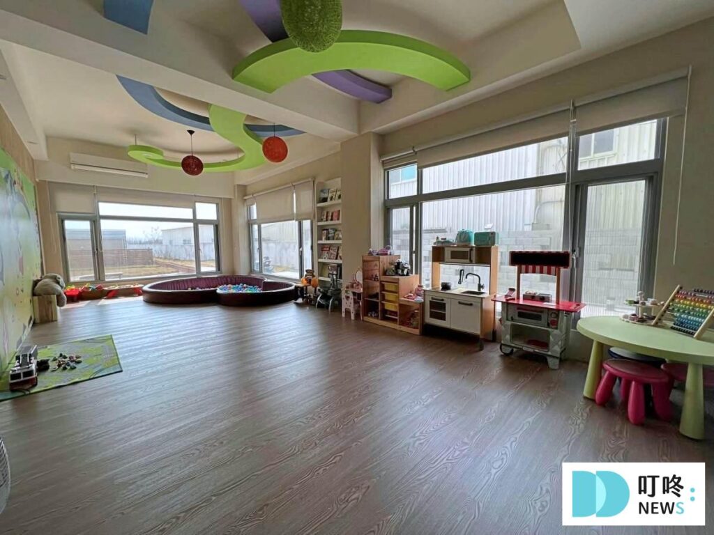 海洋親子派對民宿的兒童遊戲區玩具非常齊全