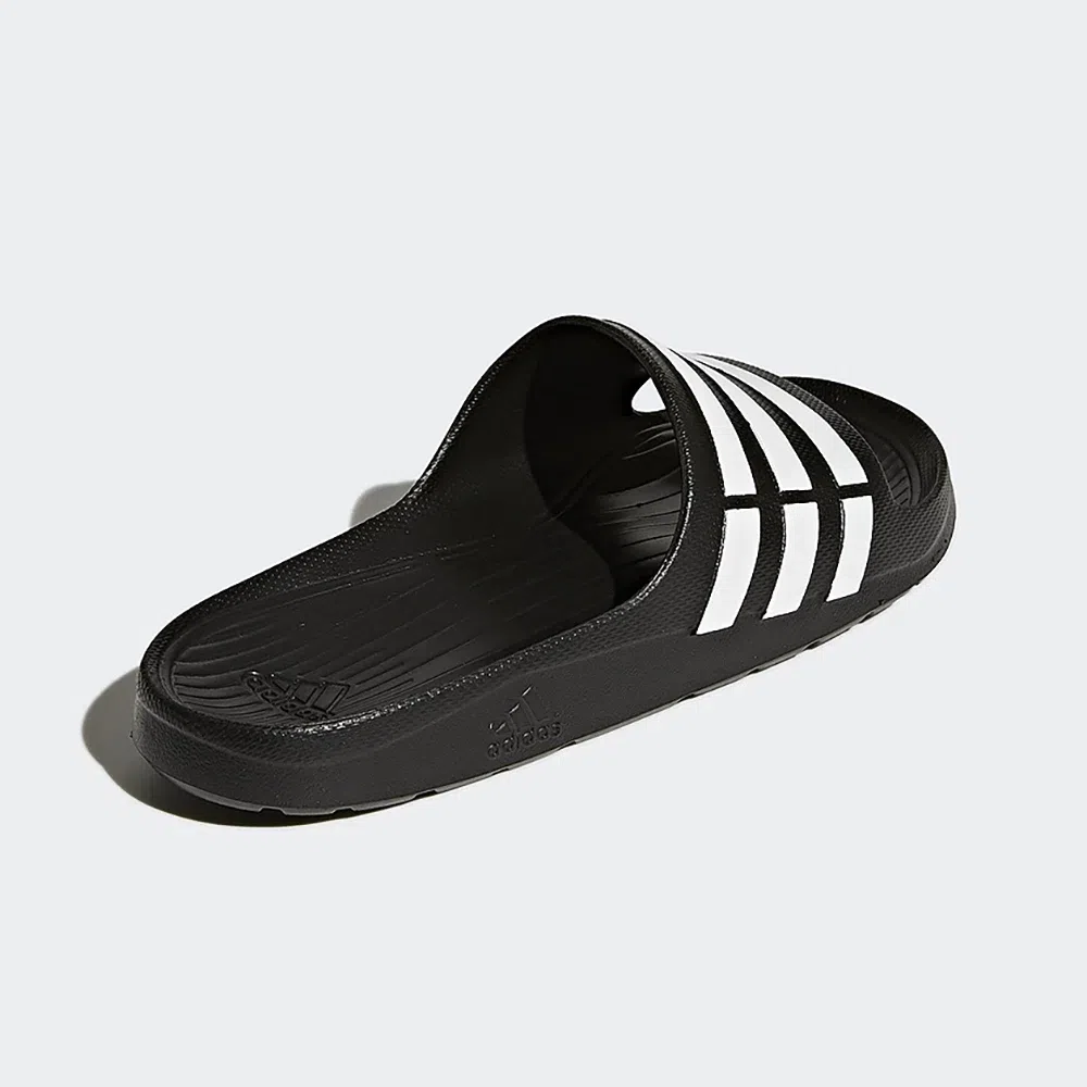 拖鞋推薦4：ADIDAS｜DURAMO拖鞋 $399-2