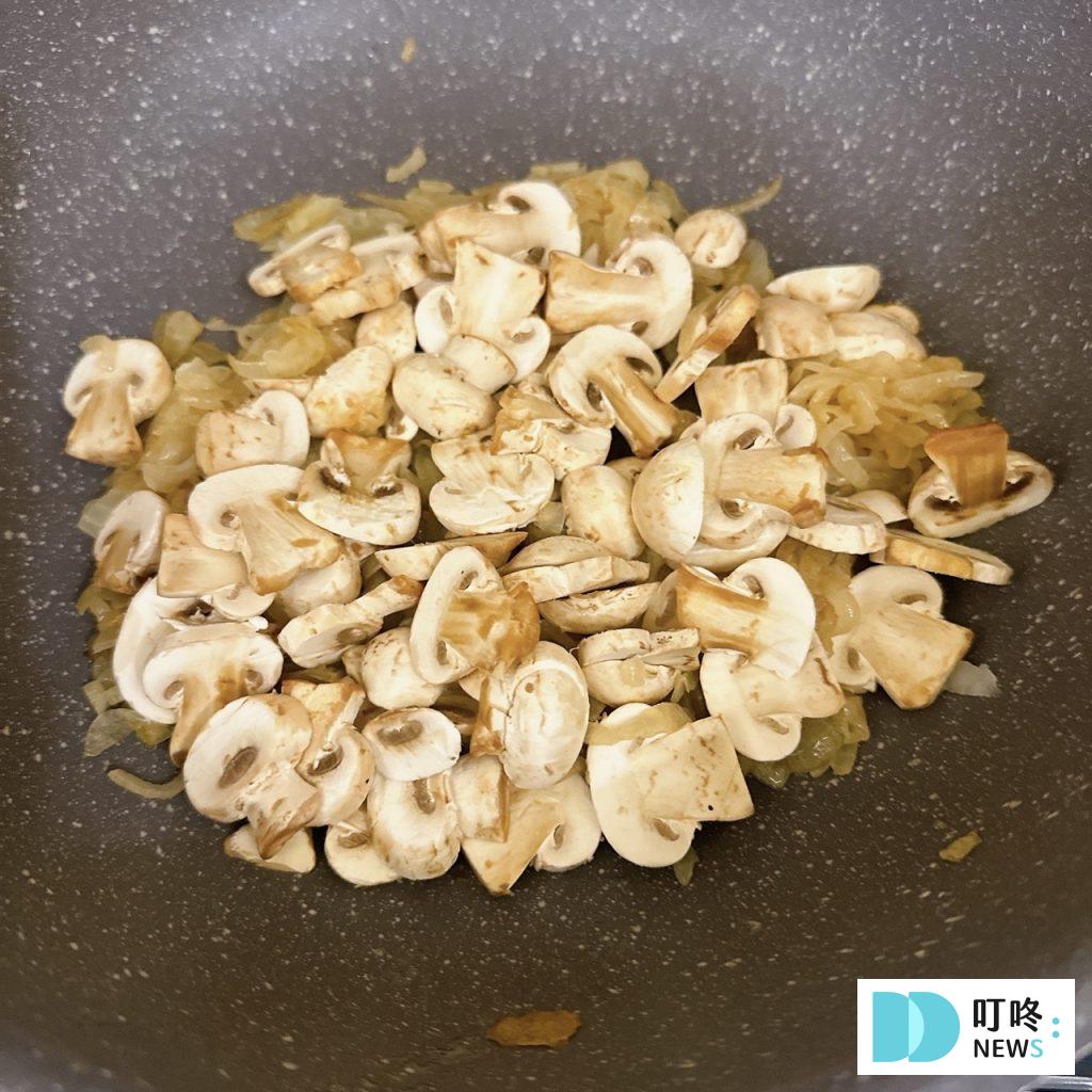 ZEPPIN 咖哩_炒蘑菇