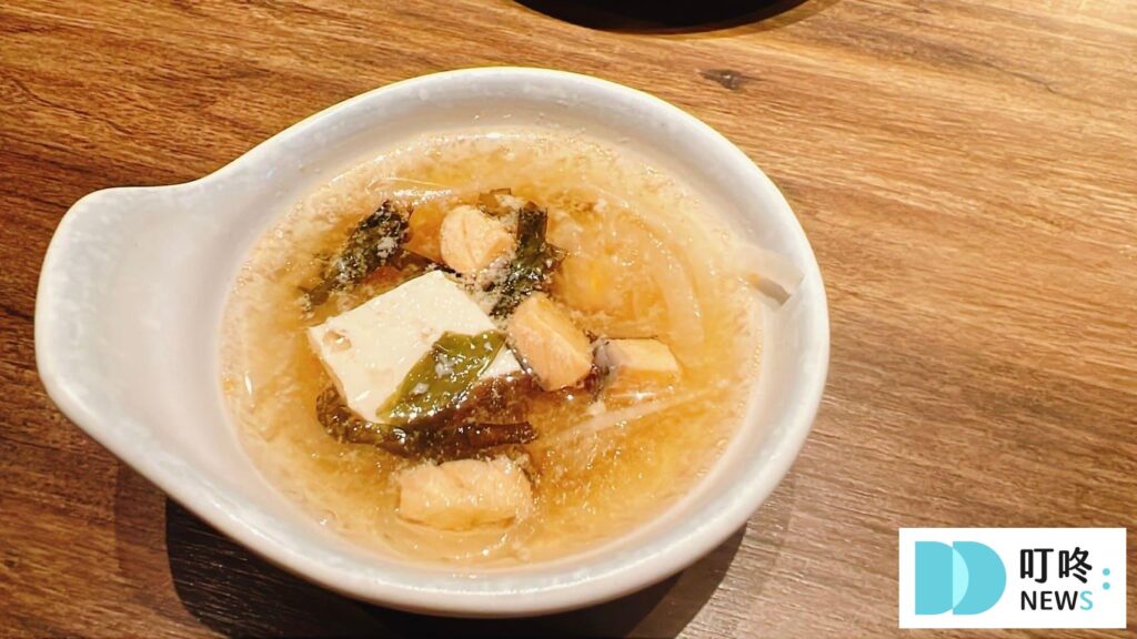 茶六燒肉堂朝富店|台中茶六怎麼點最划算?訂位、停車、菜單、無業配真實評價一次看 茶六燒肉堂 味噌鮭魚昆布湯