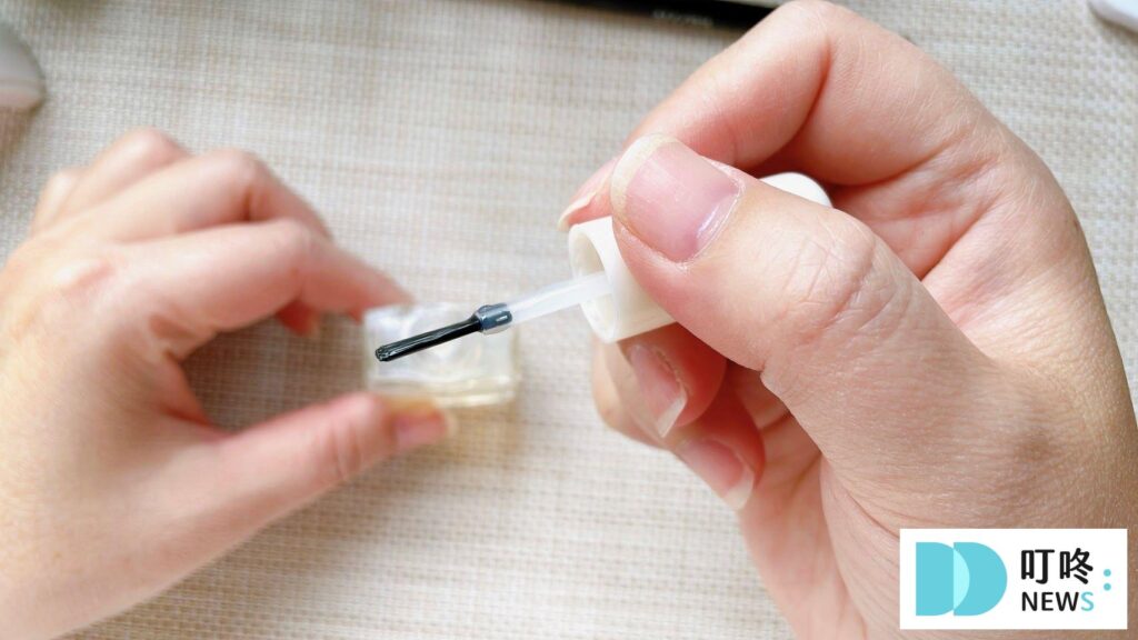 ALLOYA愛若雅指甲油包裝及刷頭設計-2