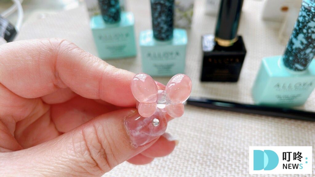 ALLOYA愛若雅蝴蝶色扣戒指使用方式-2