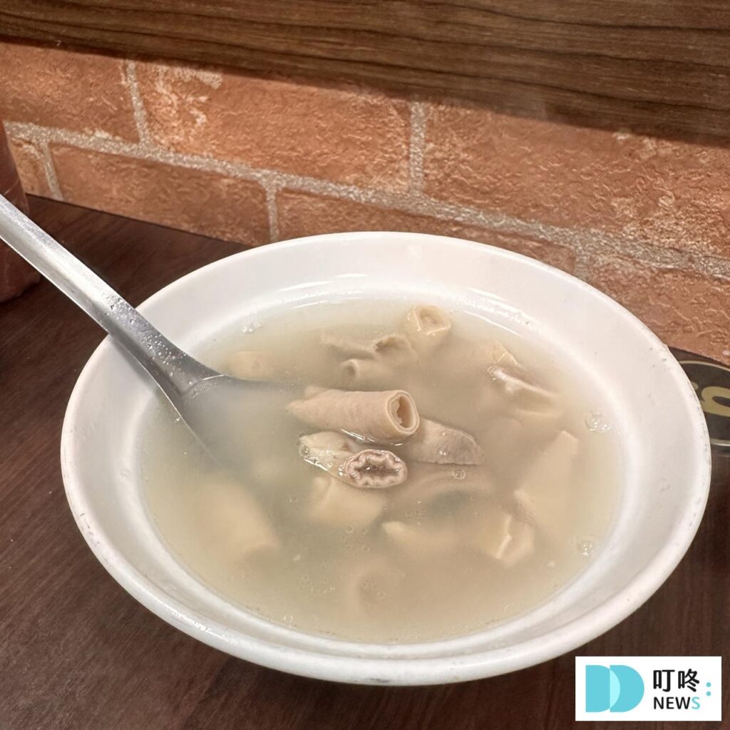 源芳刈包|台北必比登美食:肉口即化的五花肉+軟嫩的外皮,挑戰刈包天花板! 源芳刈包-綜合湯