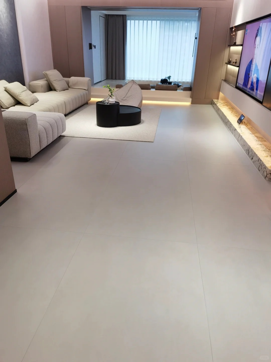 台中磁磚推薦|全台都可以運送和施作,款式尺寸超齊全的建材行,廁所浴室地板商空通通都有 台中磁磚 霧面