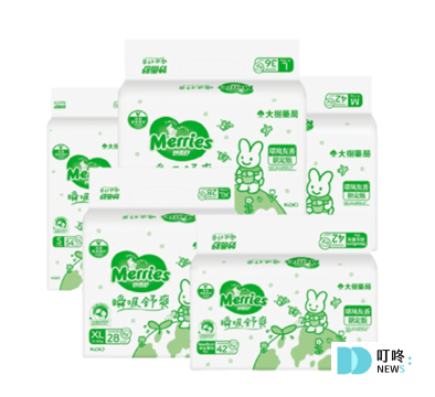 【2026 尿布推薦】寶寶的專屬尿布指南:觸感、吸水、消臭大評比 ptt、Dcard十款超人氣尿布品牌推薦 6.尿布推薦- 【妙而舒】瞬吸舒爽黏貼型紙尿褲:719~989元/箱