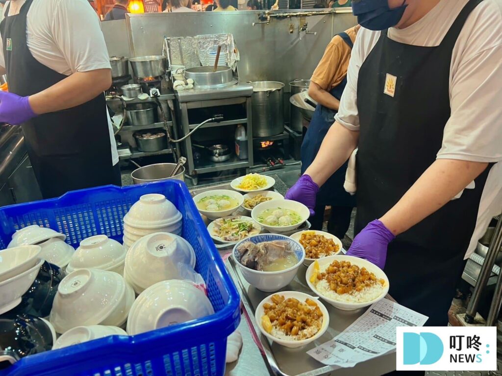 阿義滷肉飯|台北萬華區美食:菜單、營業時間,老饕必吃飄香華西街一甲子老店 阿義滷肉飯
