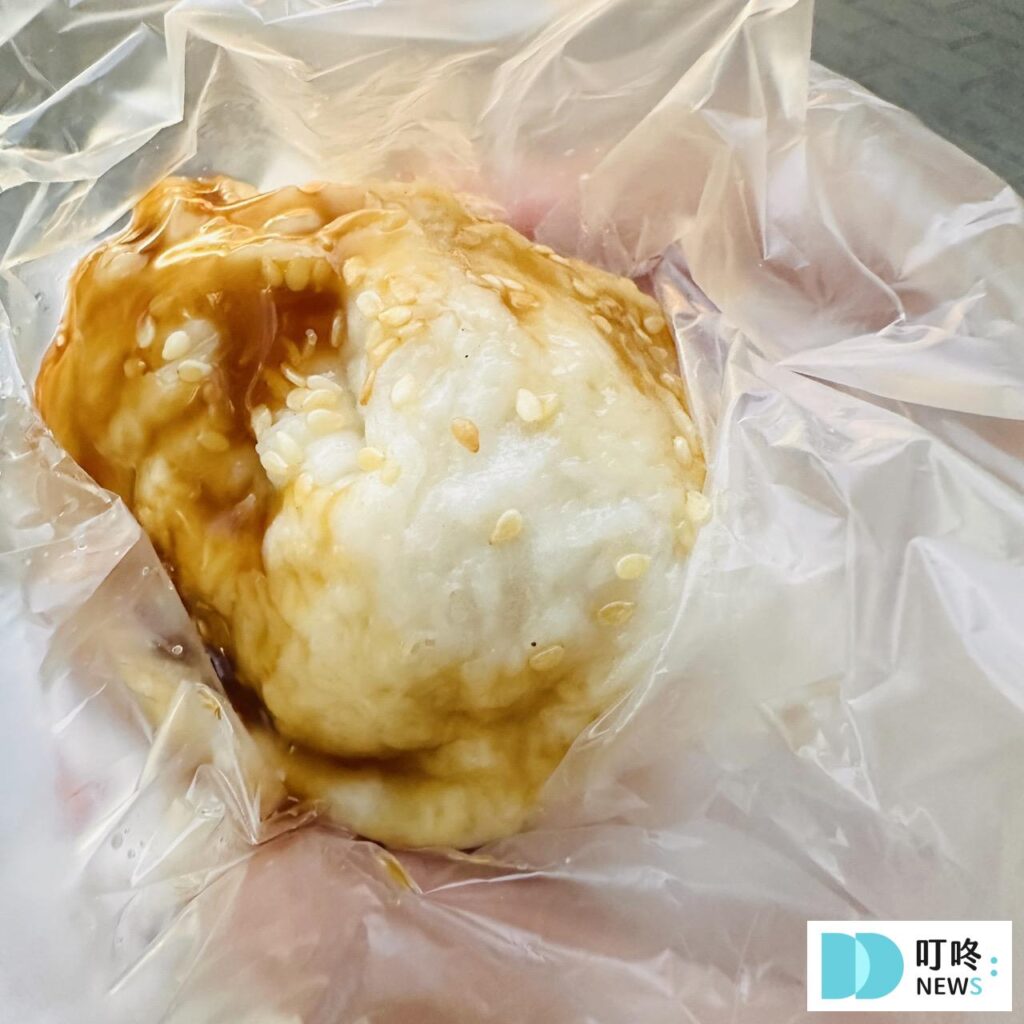 鍾記原上海生煎包|台北必比登美食:鮮肉包、高麗菜包開箱!外皮軟嫩、內餡汁多味美,值得一訪再訪! 鍾記原上海生煎包_鮮肉包